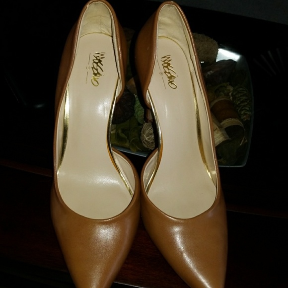 Shoes - Picture 3 of 5